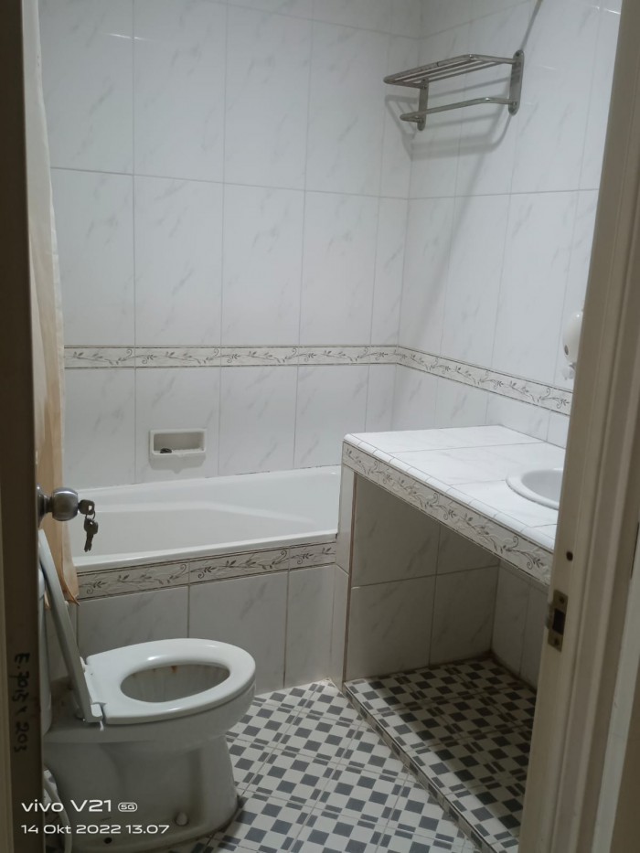 Rumah disewakan di Meadow Green Lippo Cikarang